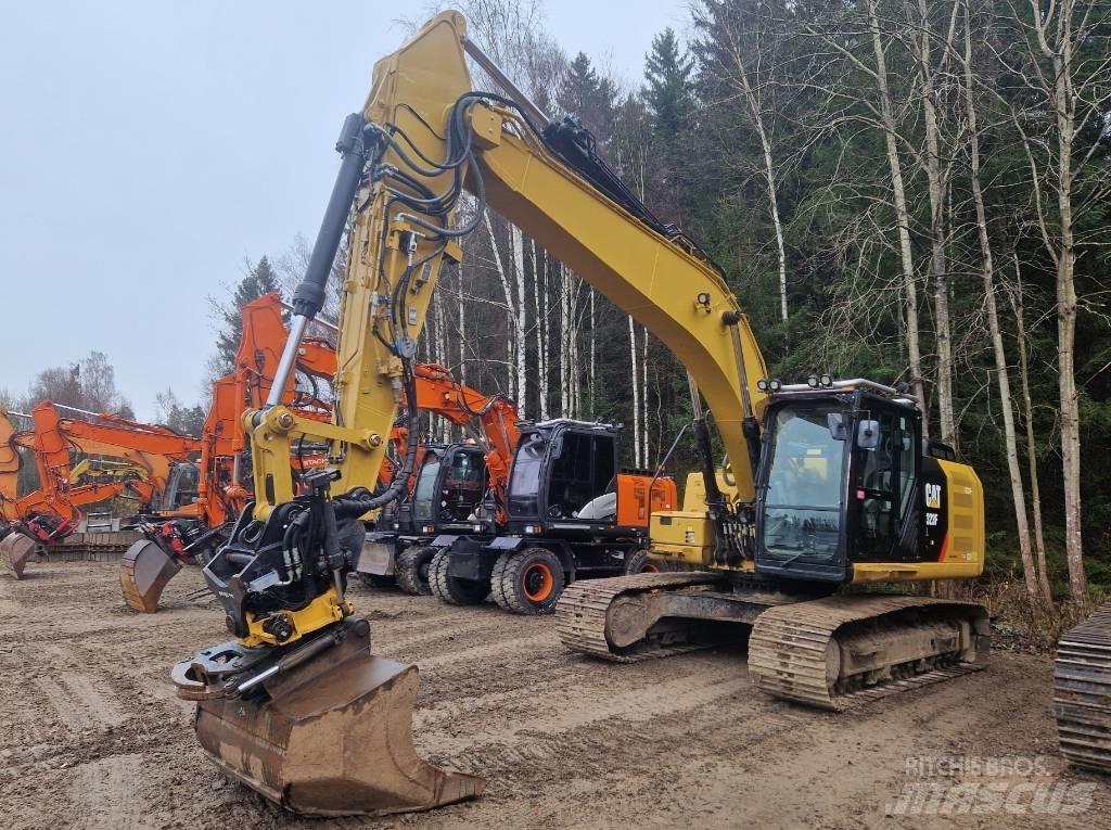 CAT 323 F L Гусеничні екскаватори