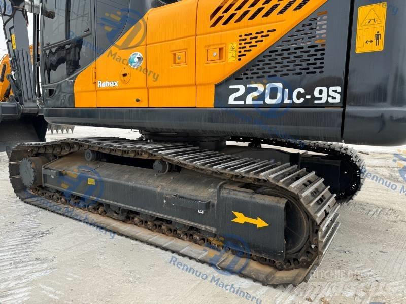 Hyundai R220LC-9S Гусеничні екскаватори