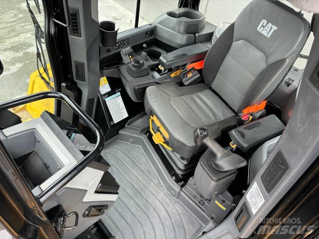 CAT D5-17 LGP Гусеничні бульдозери