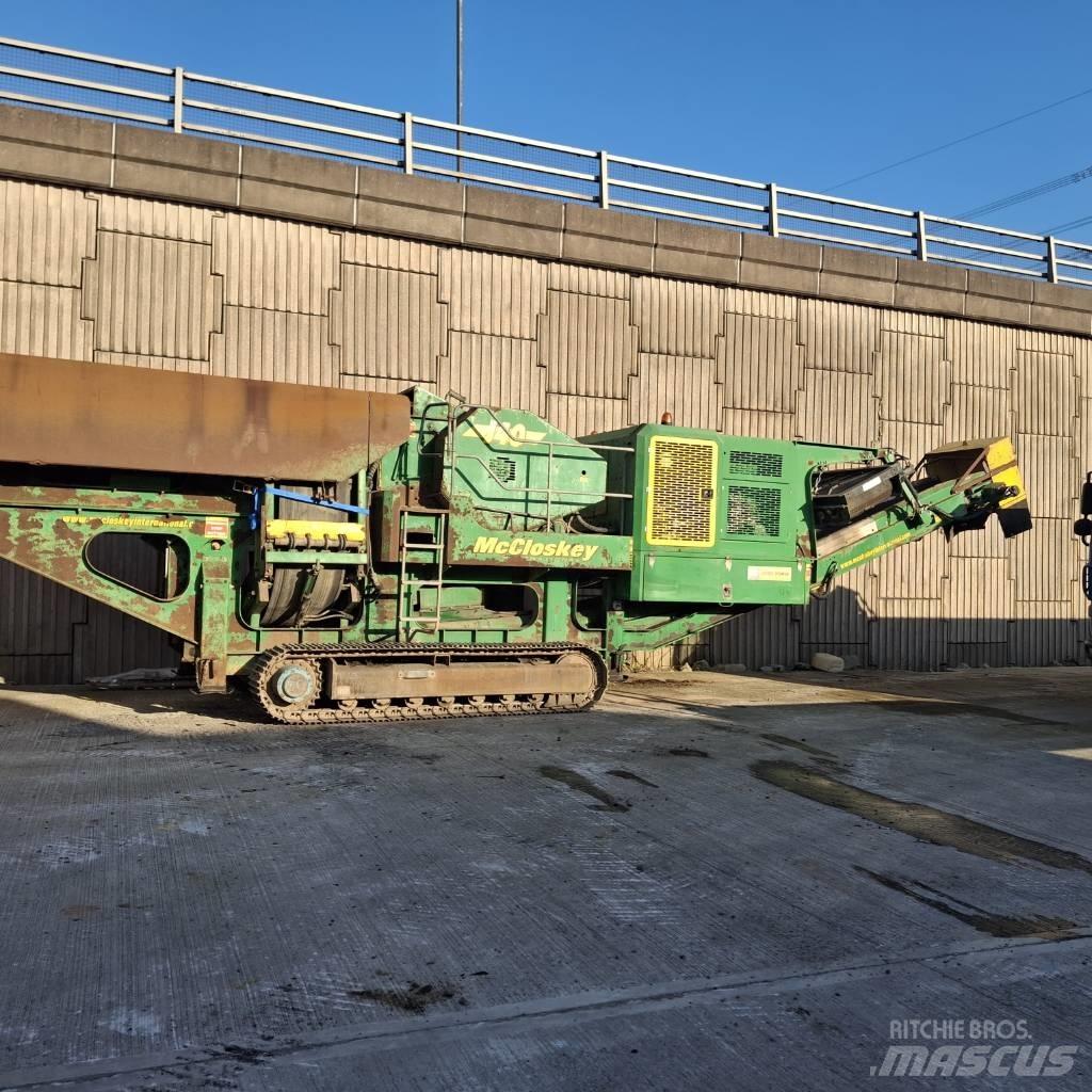 McCloskey J40 Мобільні дробарки