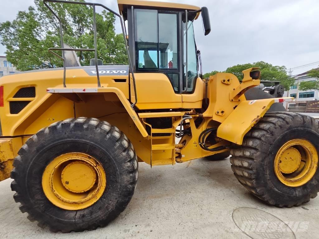 Volvo L 105 Фронтальні навантажувачі