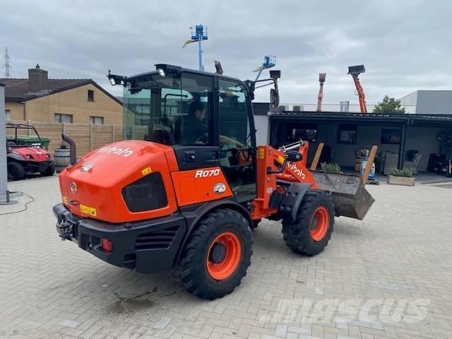 Kubota R 070 Фронтальні навантажувачі