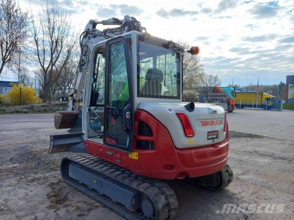 Takeuchi TB 370 CV Середні екскаватори 7т. - 12т.