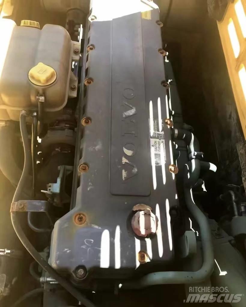 Volvo 360 Гусеничні екскаватори
