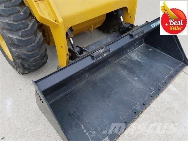 CAT 272 D Міні-навантажувачі