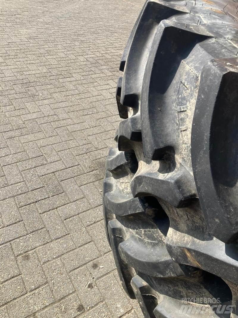Petlas 520/85R42 Сільгосптехніка - Інші