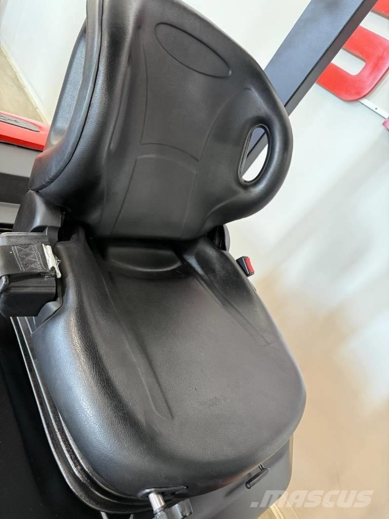 EP 11013 - EFL252 Електронавантажувачі