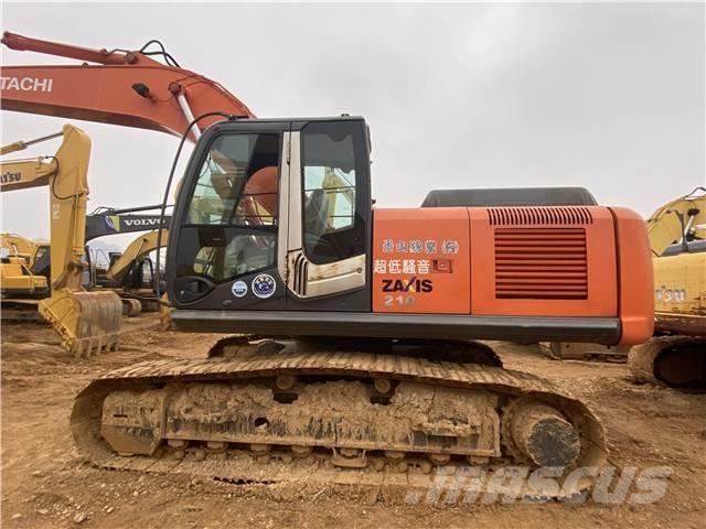 Hitachi zx210 Гусеничні екскаватори