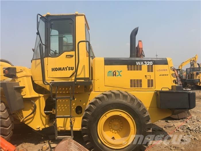 Komatsu WA 320-3 Фронтальні навантажувачі
