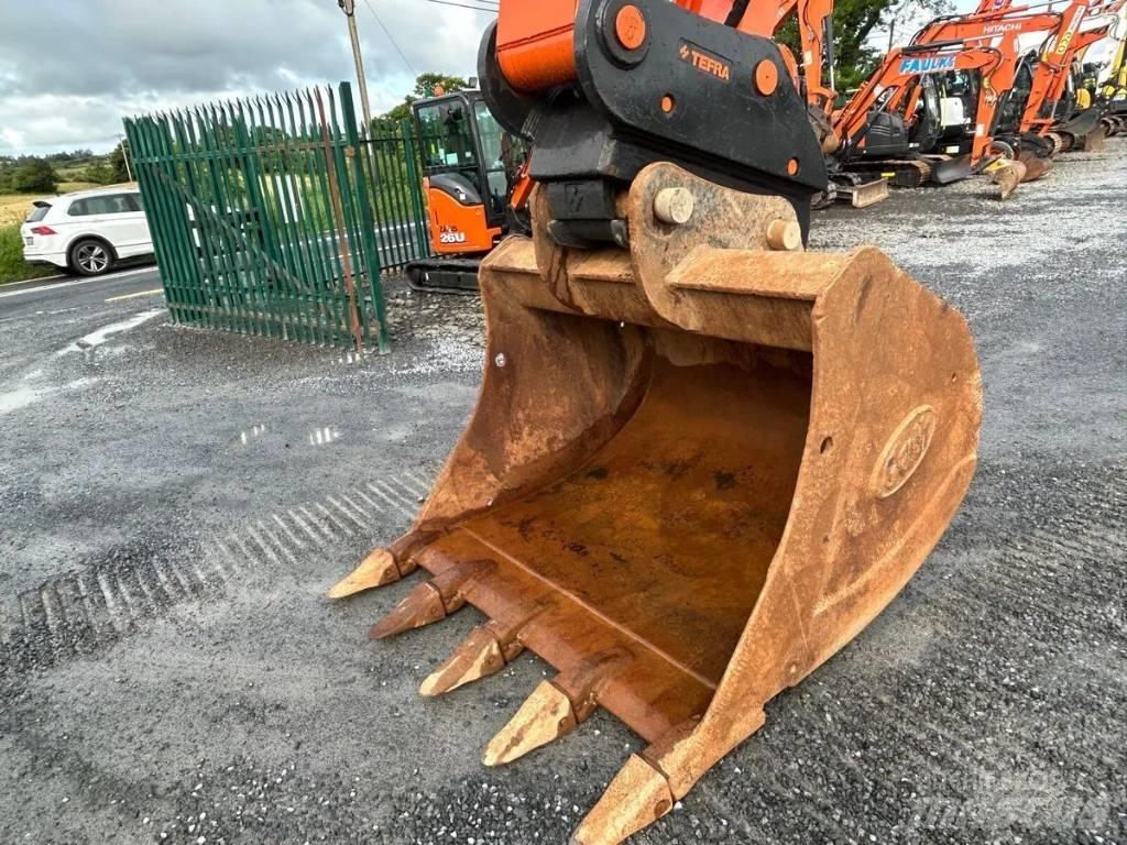 Hitachi ZX 350 LC-6 Гусеничні екскаватори