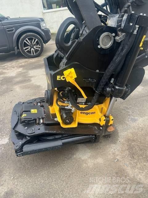 Volvo EC220EL Гусеничні екскаватори