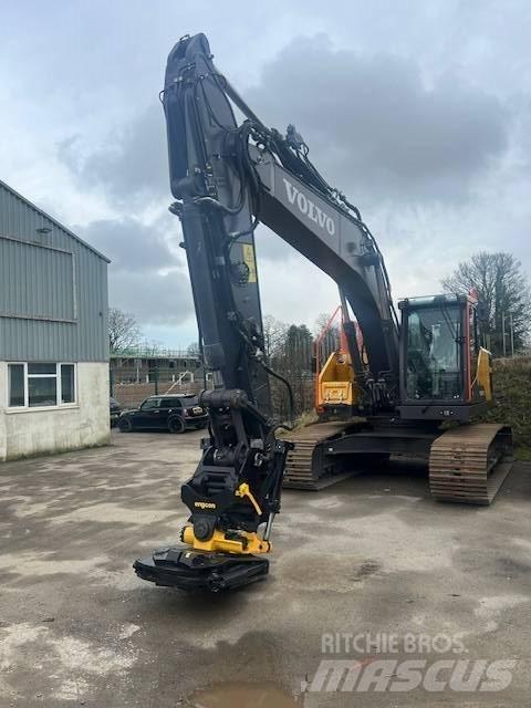Volvo EC220EL Гусеничні екскаватори