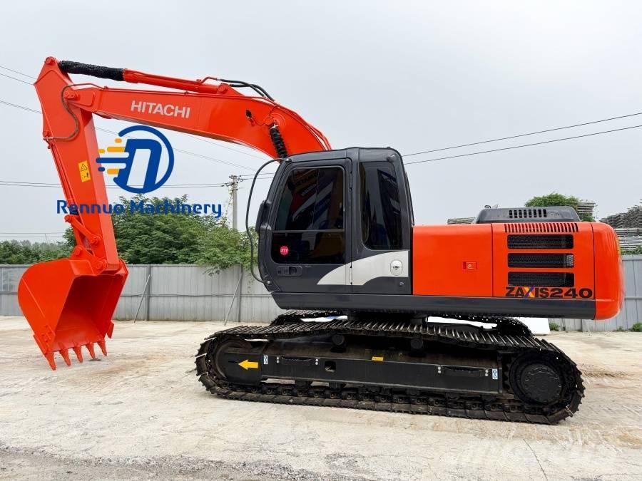 Hitachi ZX 240 Гусеничні екскаватори