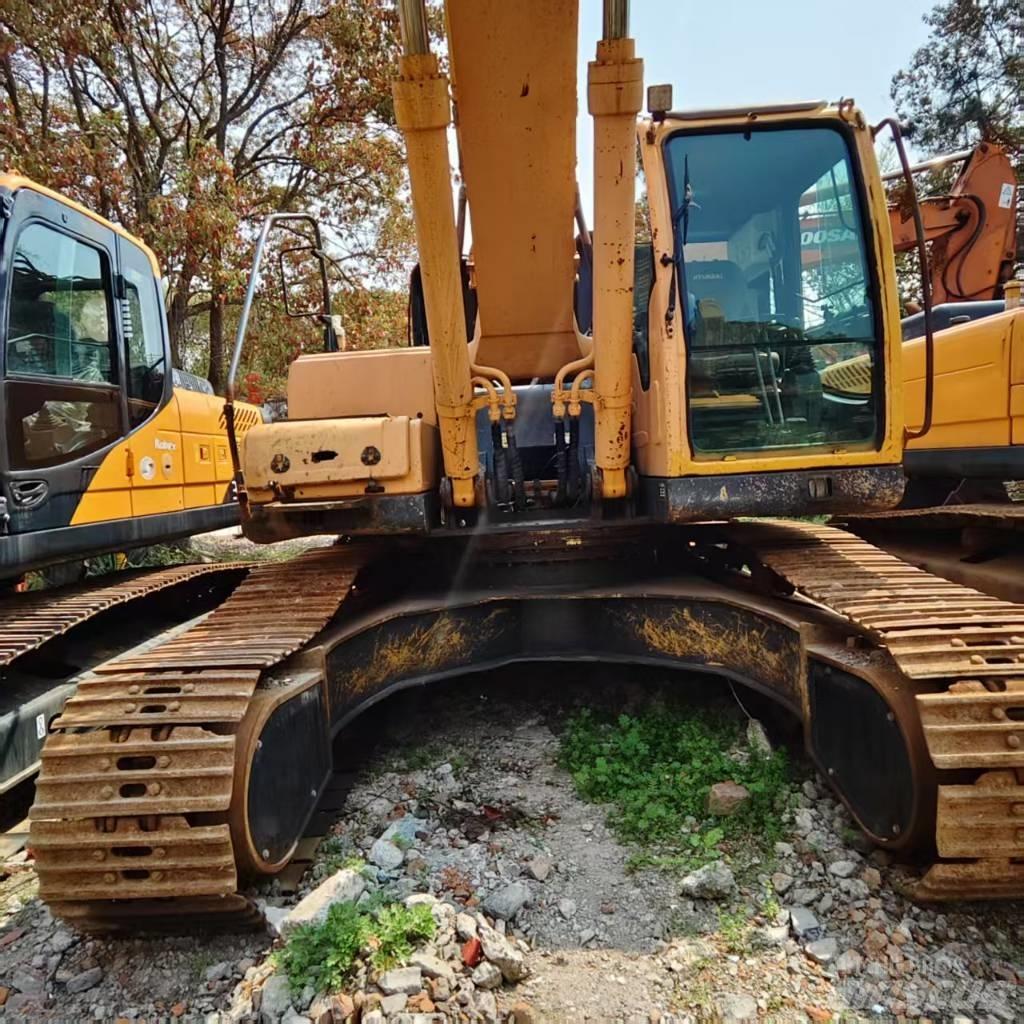 Hyundai Robex 305 LC Гусеничні екскаватори