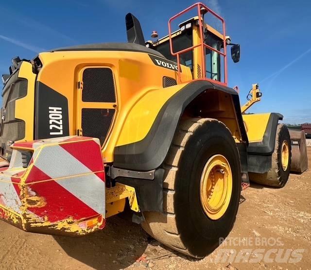 Volvo L 220 H Фронтальні навантажувачі