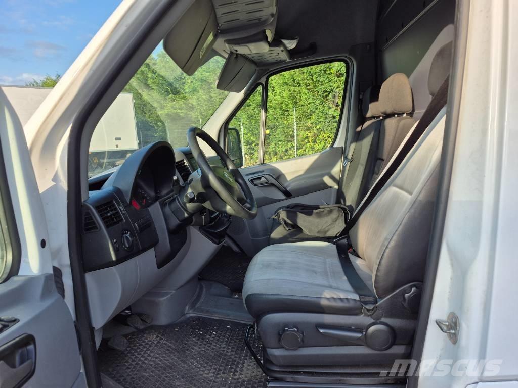 Volkswagen Crafter Панельні фургони