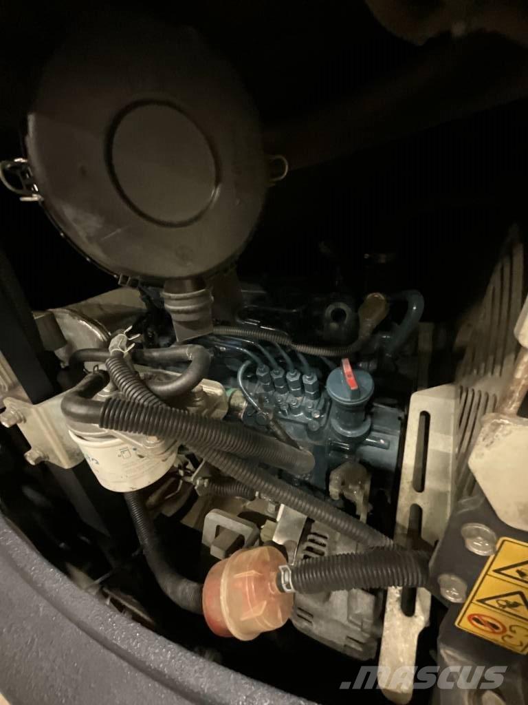 Kubota KX 027-4 Міні-екскаватори < 7т