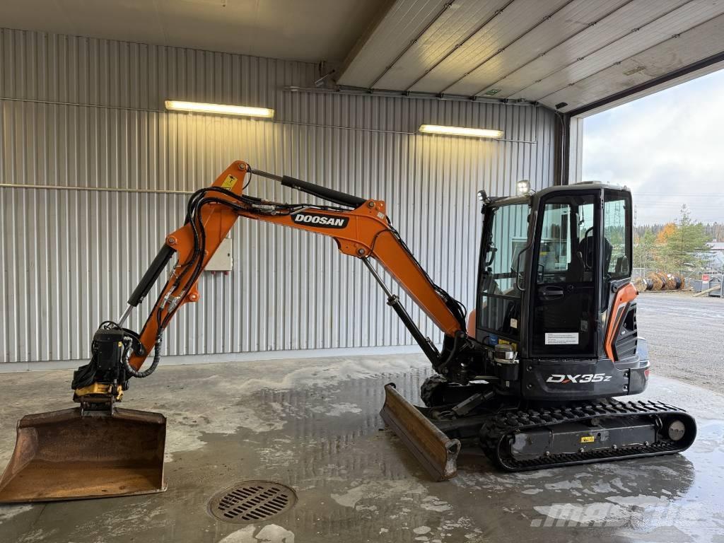 Develon DX 35 Z Міні-екскаватори < 7т