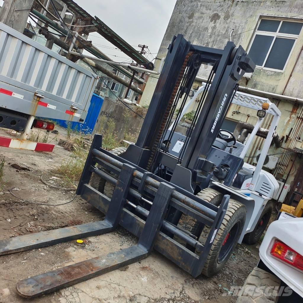 TCM FD 100 Дизельні навантажувачі