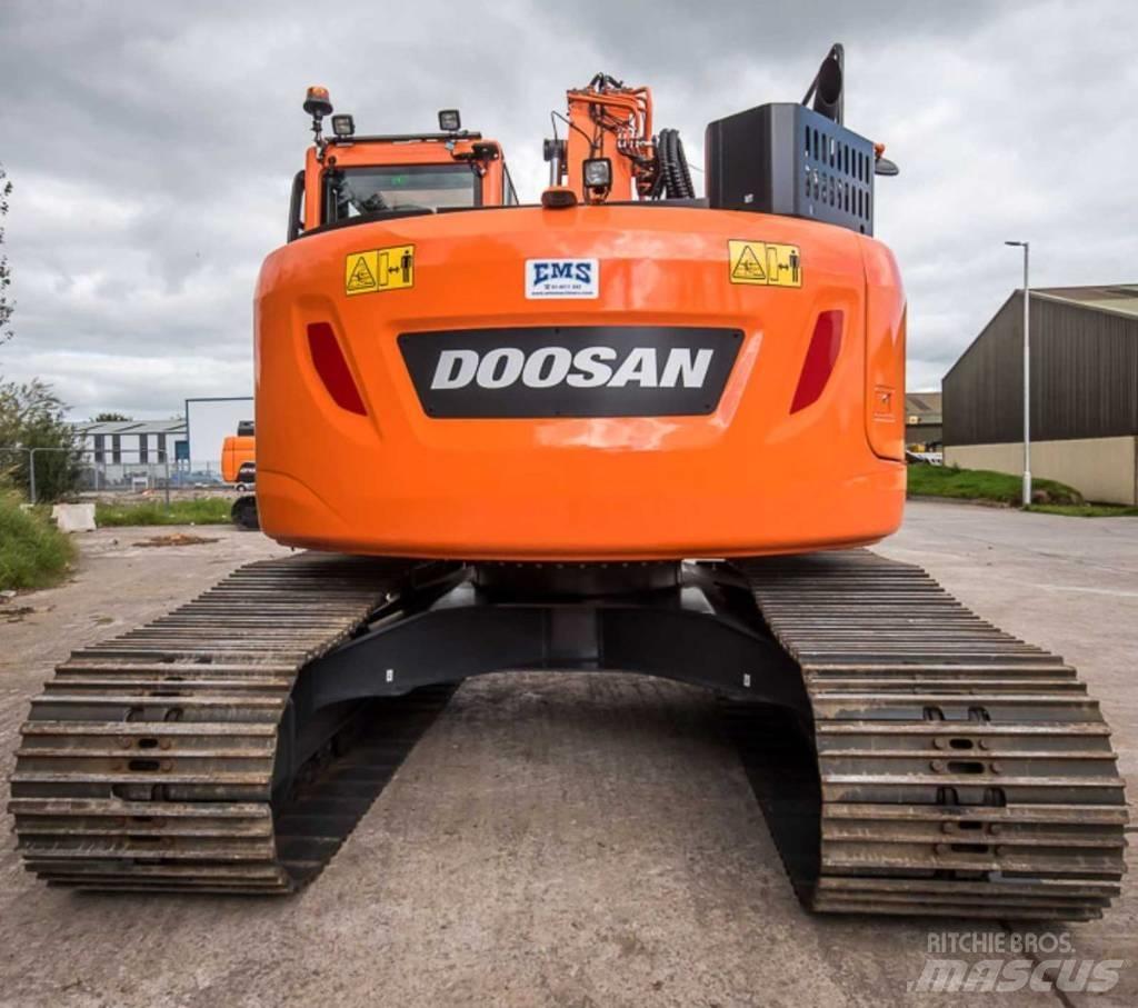 Doosan DX 235 LCR-5 Гусеничні екскаватори