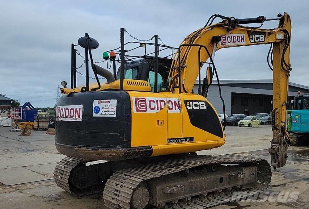 JCB JS 130 LC Гусеничні екскаватори