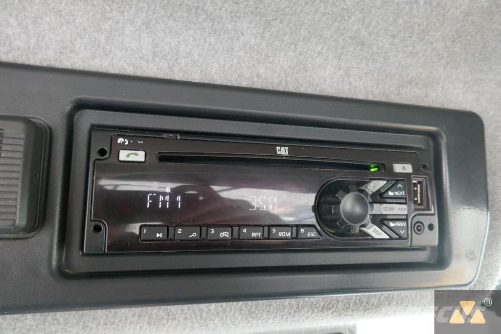 CAT 966M Фронтальні навантажувачі