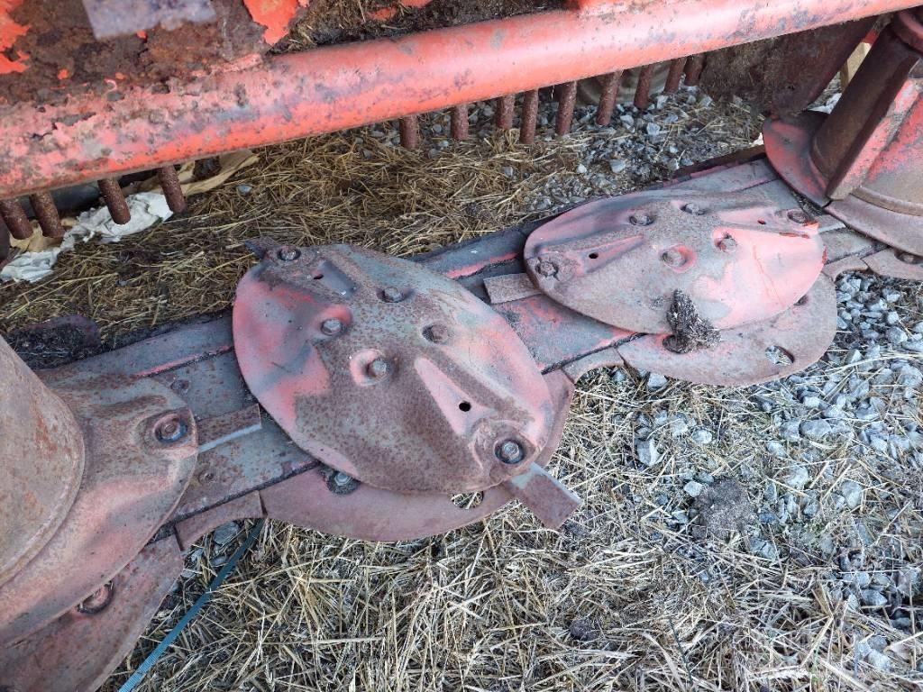 Kuhn alterna 400 Косилки-формувачі