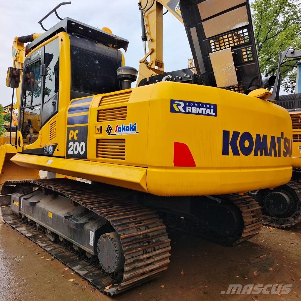 Komatsu PC 200 Гусеничні екскаватори