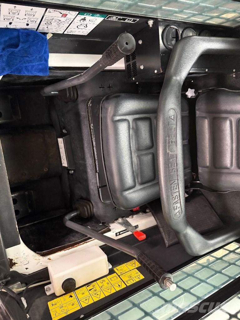 Bobcat S 16 Міні-навантажувачі