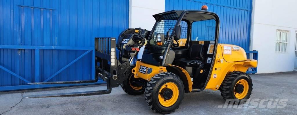 JCB 520-40 Телескопічні навантажувачі