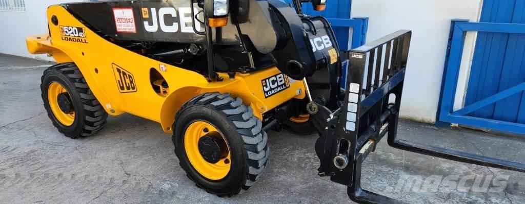 JCB 520-40 Телескопічні навантажувачі