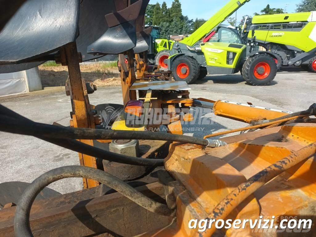  MORO ARATRI 20 APVFS Плуги