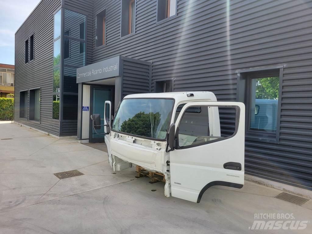 Mitsubishi Fuso "C" Кабіни