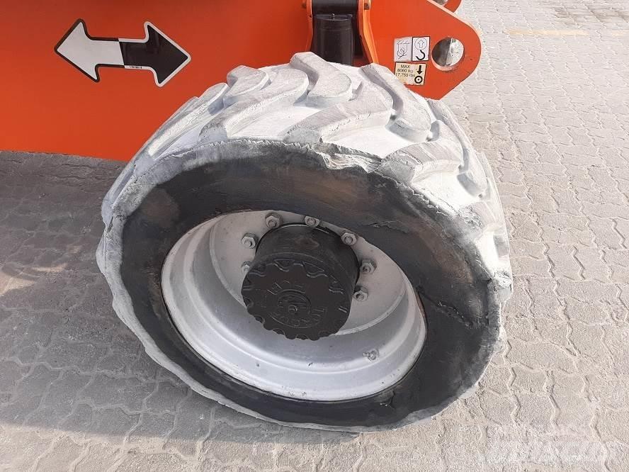 JLG 800AJ Колінчаті підйомники