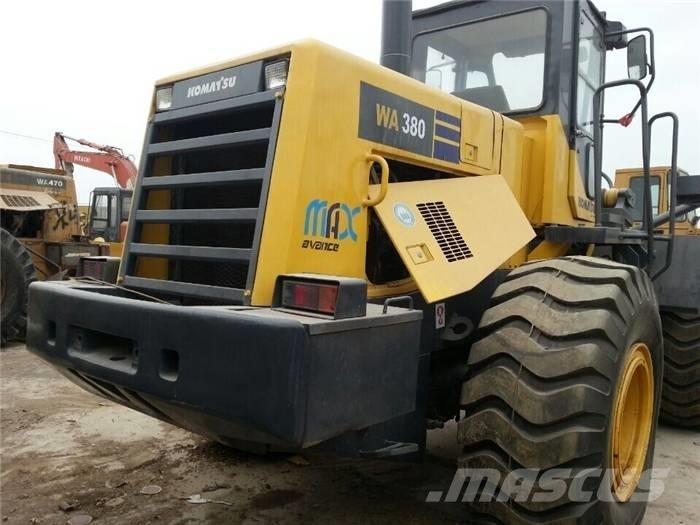 Komatsu WA 380-3 Фронтальні навантажувачі