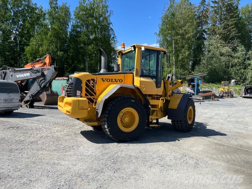 Volvo L 90 F Фронтальні навантажувачі