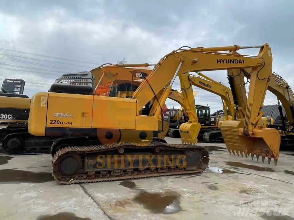 Hyundai Robex 220-7 Гусеничні екскаватори