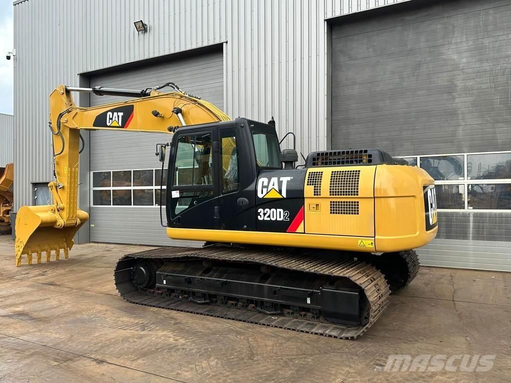 CAT 320D2 Гусеничні екскаватори