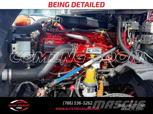 International LT Вантажівки / спеціальні