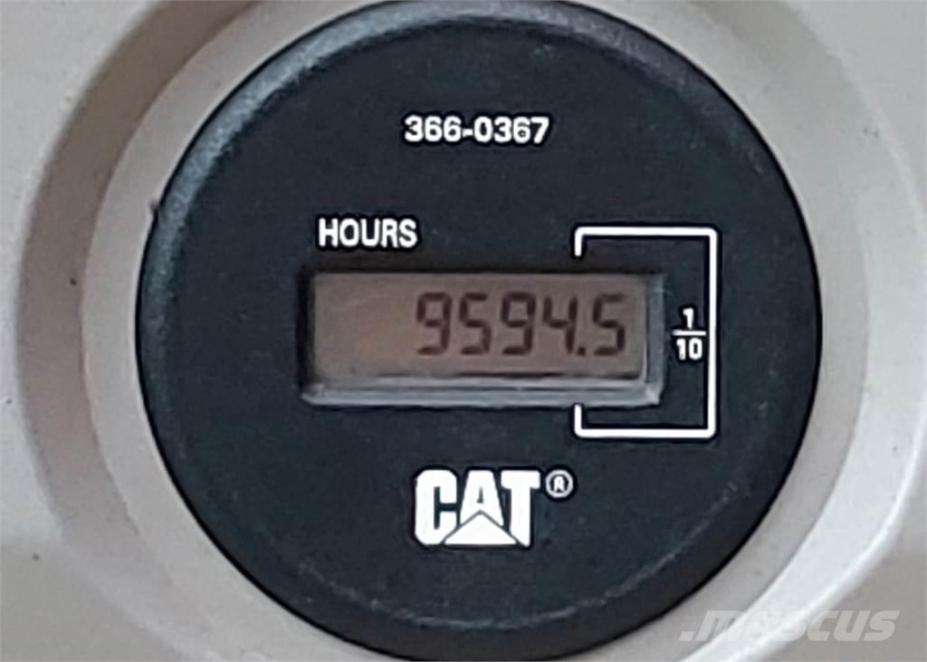 CAT 326FLN Гусеничні екскаватори