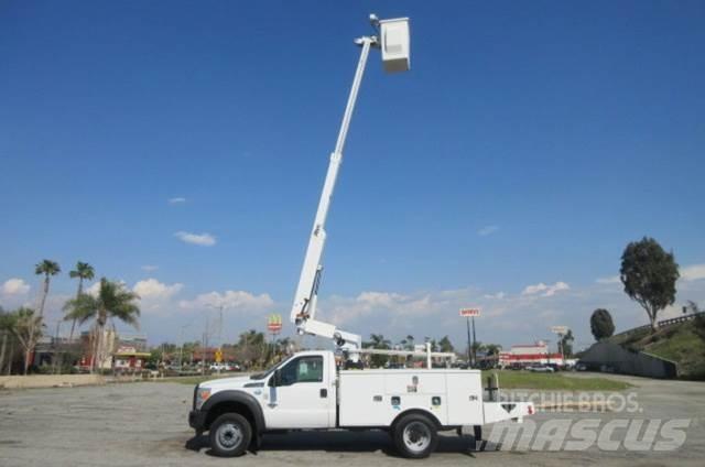 Ford F450 Автовишки на базі вантажівки