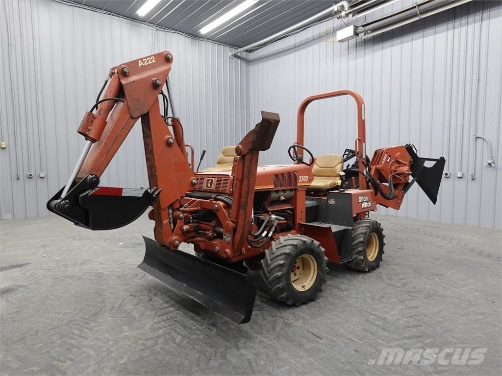 Ditch Witch 3700 Канавокопачі