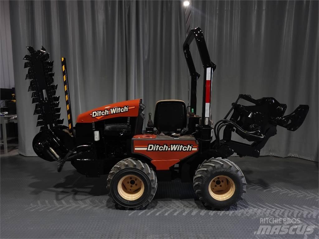 Ditch Witch 420SX Канавокопачі