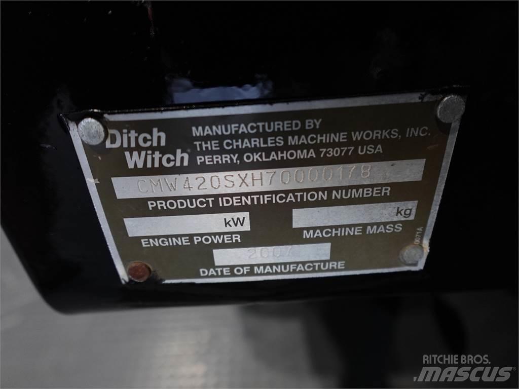 Ditch Witch 420SX Канавокопачі