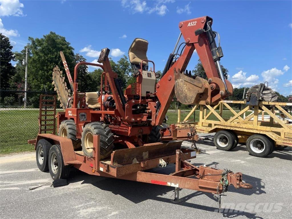 Ditch Witch 5700 Канавокопачі