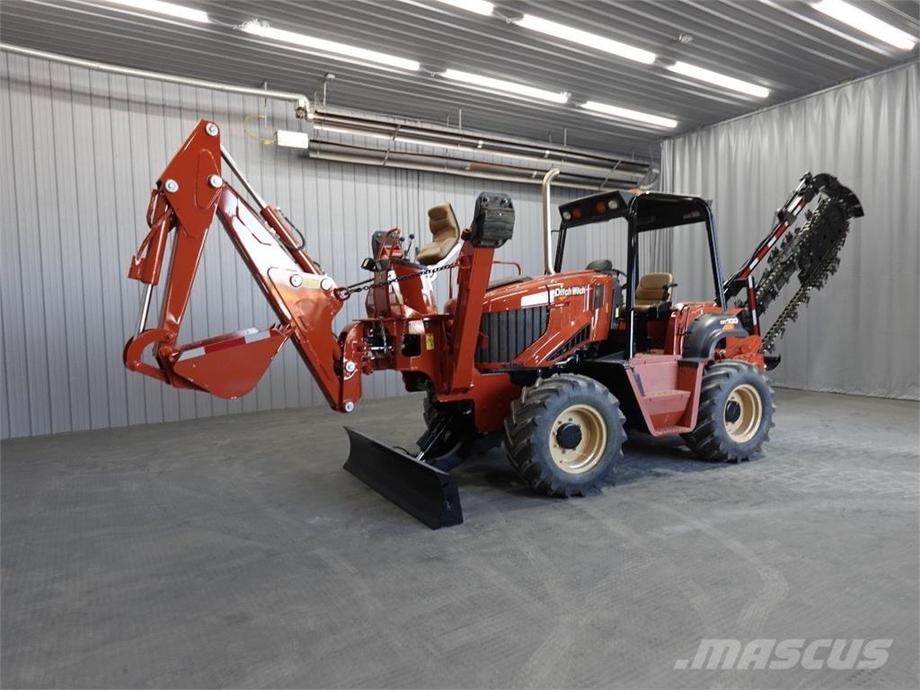 Ditch Witch RT100 Канавокопачі