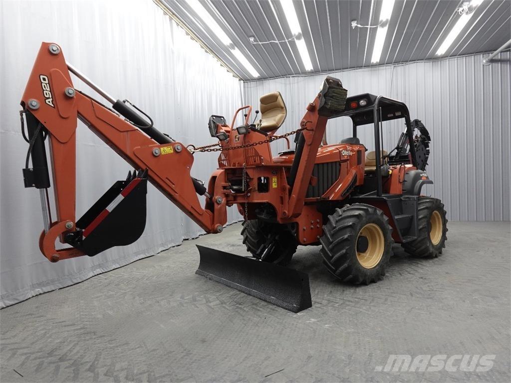 Ditch Witch RT100 Канавокопачі