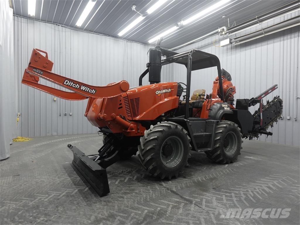 Ditch Witch RT115 Канавокопачі