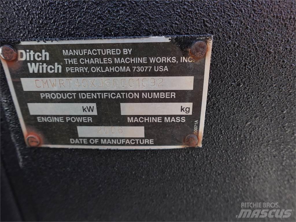 Ditch Witch rt40 Канавокопачі