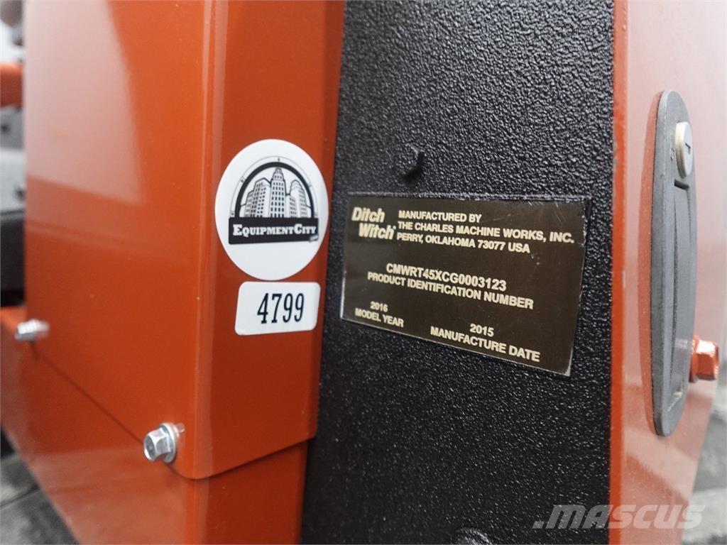 Ditch Witch rt45 Канавокопачі